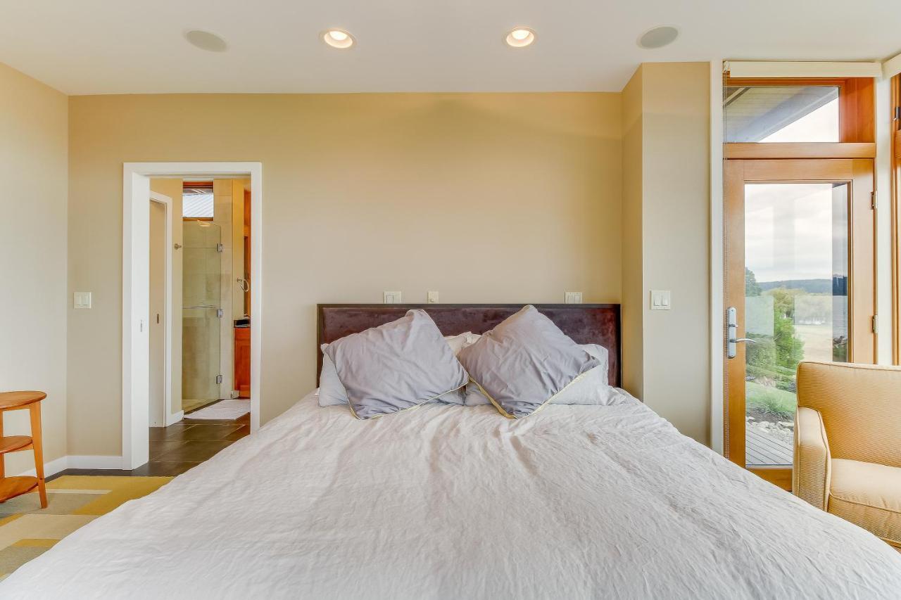 Fidalgo Island Waterfront Stunner Villa Anacortes Eksteriør bilde