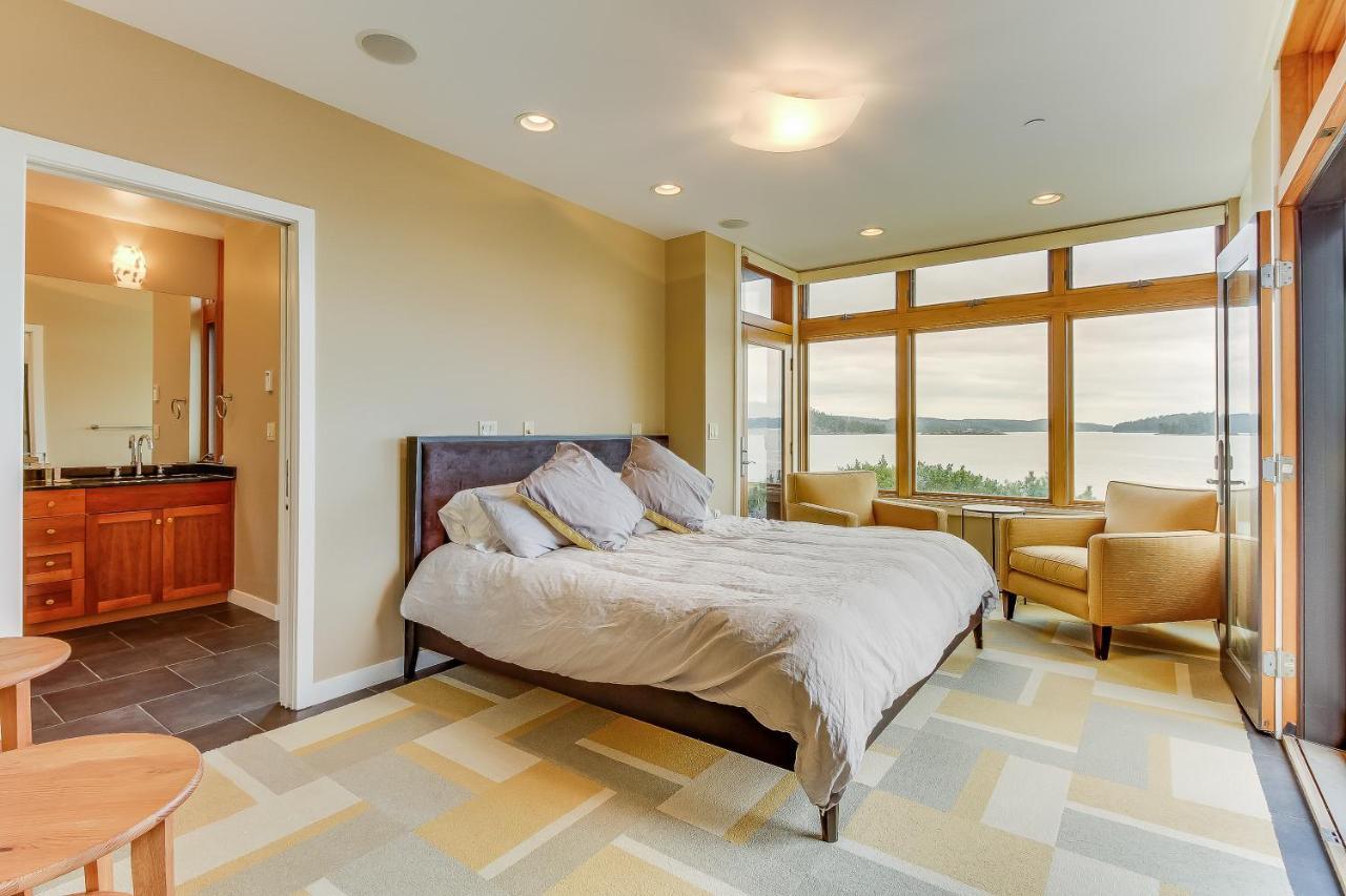 Fidalgo Island Waterfront Stunner Villa Anacortes Eksteriør bilde